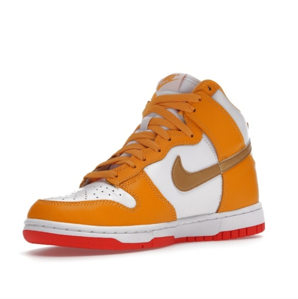 Nike Dunk High-Top Sneakers